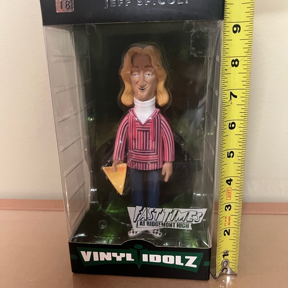 3/$45 Vinyl Idolz assorted pop culture icons - Picture 7 of 10